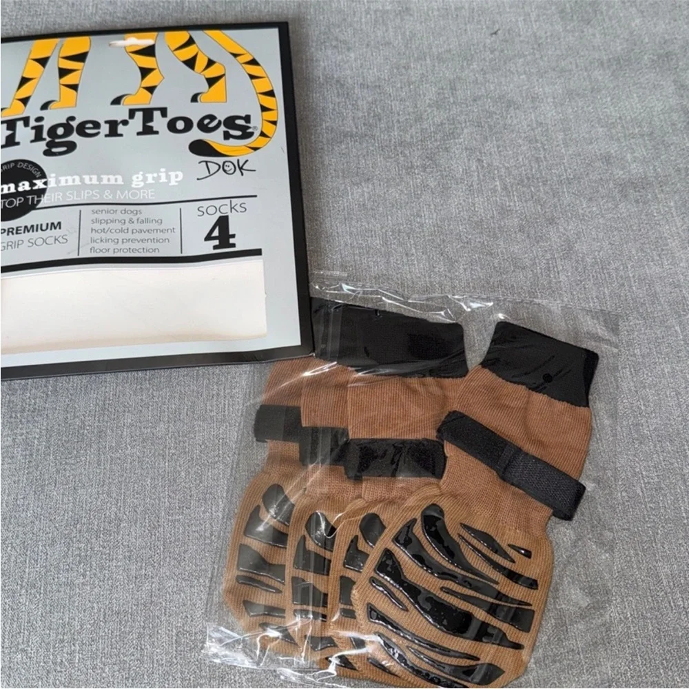 TigerToes Premium Grip Socks for Dogs Size XL